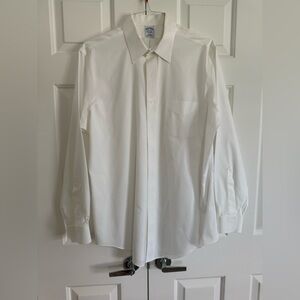 Brooks Brothers White Dress Shirt Slim Fit 16.5 35